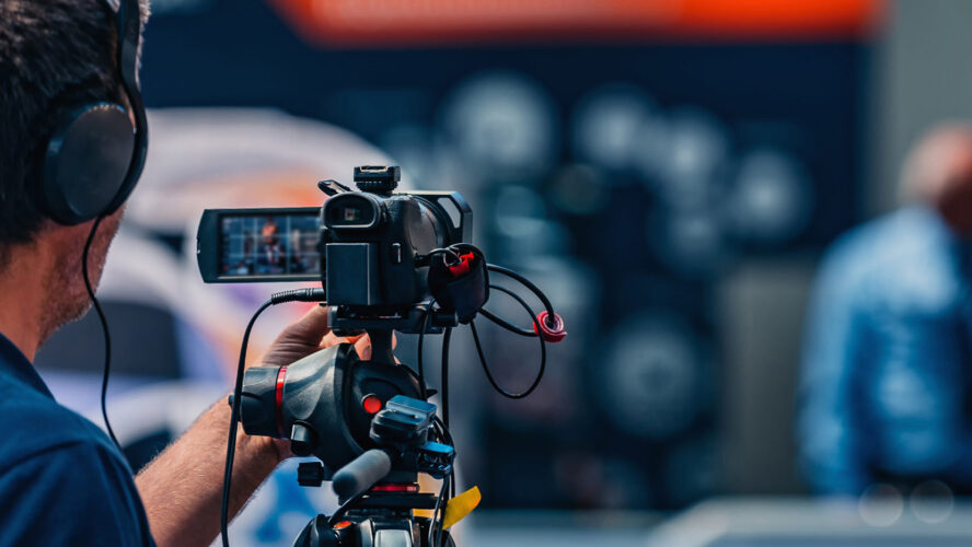 Why Should You Hire A Corporate Videographer?